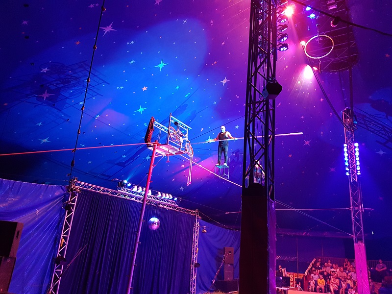 Los Sanchez on the tightrope at Paulos Circus
